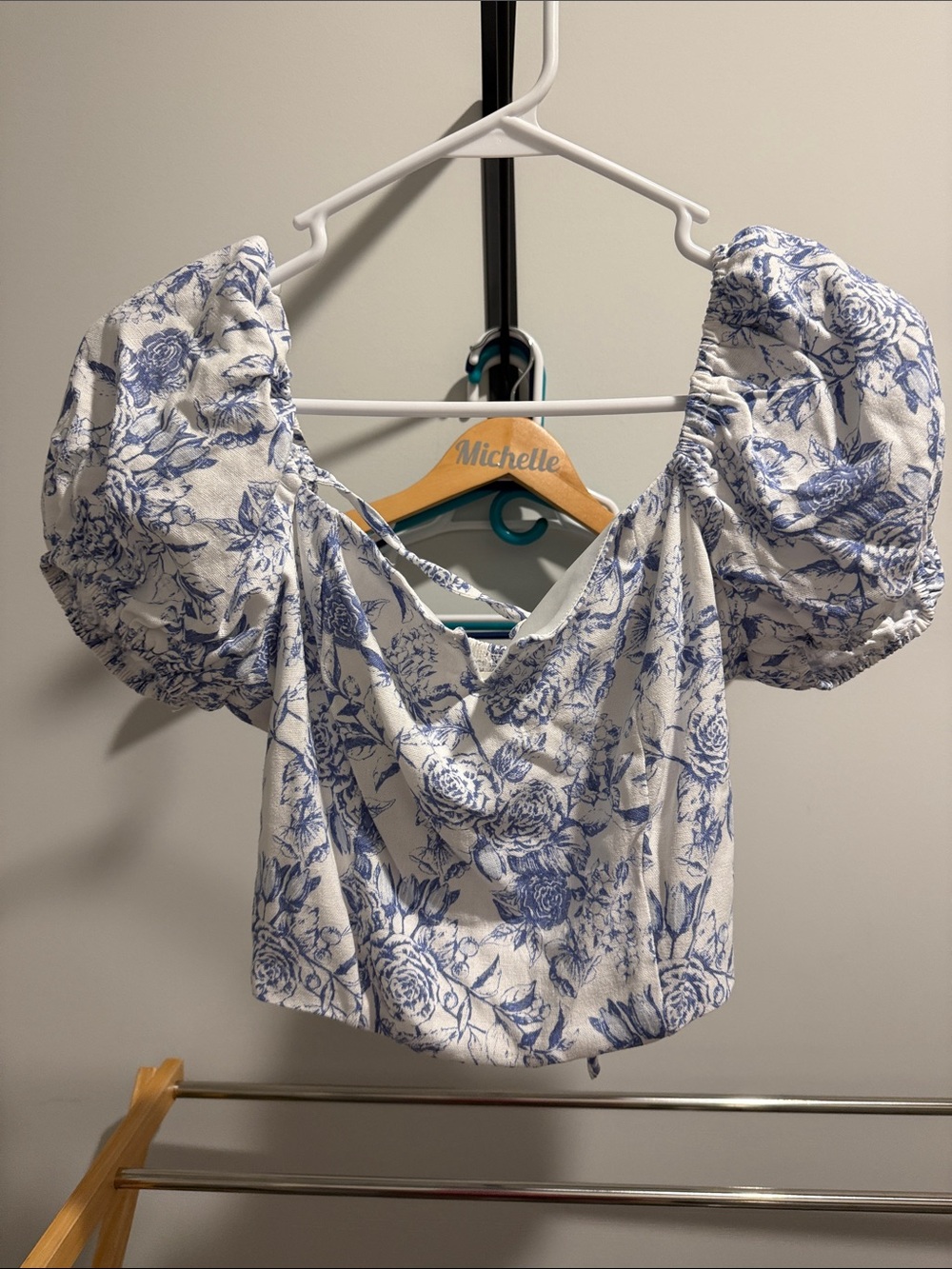 Altar'd State White and Blue Floral Puff-Sleeve Crop Blouse